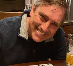 Richard Neis's Instagram, Twitter & Facebook