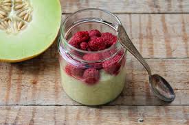 Overnight Oats Mit Galia Melone Und Himbeeren Overnight Oats Ww Fruhstuck Rezepte