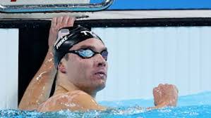 Robert Finke's Instagram, Twitter & Facebook