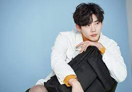 이종석, born 14 september 1989) is a south korean actor and model. All About The Rising Star Korean Actor Lee Jong Suk Profile Net Worth Movies Drama List Plastic Surgery E Lee Jong Suk Lee Jong Han Hyo Joo Lee Jong Suk