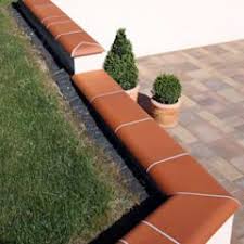 Monch Nonne Halbschale Coppo Sardo Mediterraner Garten Von Rimini Baustoffe Gmbh Mediterran Homify Gartengestaltung Mauerabdeckung Mediterraner Garten