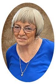 Andrea Hutton's Instagram, Twitter & Facebook