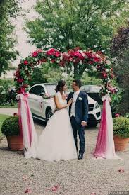 50 Canzoni Per L Entrata Degli Sposi Al Banchetto Canzoni Per Matrimoni Spose Abiti Da Sposa