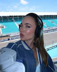 Miguel kárkoma _corazones de papel (spotify)