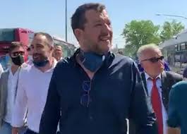 Inoltre, se l'ape sociale viene prorogata e lei rientra in una delle quattro tutele (lavoratore. Pensioni Quota 100 Morta Lega Salvini Barricate Riforma Pensioni News Affaritaliani It
