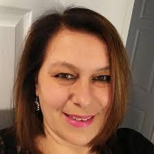 Sandra Valade's Instagram, Twitter & Facebook