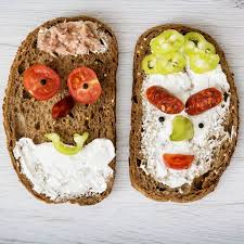 Das Einfachste Gericht Der Welt Butter Brot Butterbrot Weitere Bezeichnungen Fur Die Kleinen Snack Zwischendurch Si Snack Einfache Gerichte Kleine Snacks
