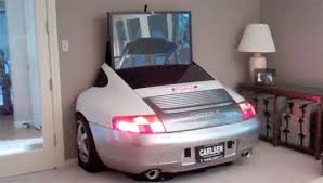 Schrank für dachschräge nach maß: Traurige Karriere Porsche Carrera Wird Zum Diy Tv Schrank Engadget