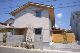 大きな吹き抜けのある家 愛媛県松山市 株式会社クラス Kurasu Life Concord Design 吹き抜けのある家 住宅 外観 家 外観 シンプル