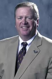 Cousins Receives 25-Year Award