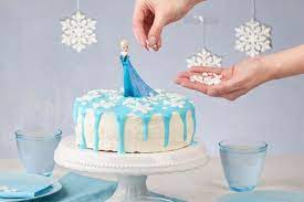 Elsa torte ohne fondant für anfänger zum selbermachen (frozen 1). Eiskoniginnen Torte Rezept Von Backen De