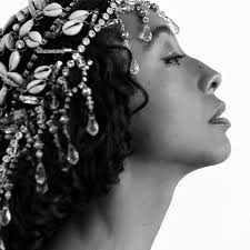 Estelle Anthony's Instagram, Twitter & Facebook