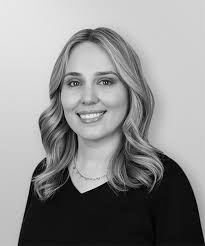 Lisa Boster's Instagram, Twitter & Facebook