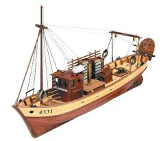 Image Maquette De Bateau En Bois Mare Nostrum Chalutier La Plans De Bateaux En Bois Bateau En Bois Maquette Bateau Bois