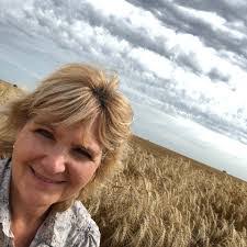 Melissa Prevost's Instagram, Twitter & Facebook