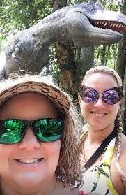 Victoria Seeley's Instagram, Twitter & Facebook