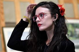 Jul 01, 2021 · las diputadas comunistas camila vallejo y karol cariola protagonizaron un video en tono de humor para manifestar su descontento por la lenta tramitación de proyectos en el senado. Gfigirt003n 9m