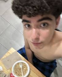 𝐷𝑜𝑛𝑜𝑣𝑎𝑛 𝐸𝑠𝑡𝑟𝑎𝑑𝑎⭐️ (@donovanestrada_) • Instagram foto dan  video