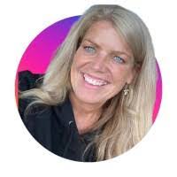 Jill Stinson's Instagram, Twitter & Facebook