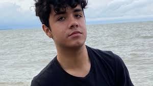 kylie bolin (@KylieBolin12)