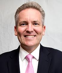 Bob Cusack's Instagram, Twitter & Facebook