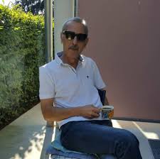 Seni terkedeceğim, dün gece seni andım, dilek taşı , yok yok yalan deme, gündüzüm seninle, ağla halime, i̇ki damla gözyaşı. Nilufer Sezen Ajda Ferdi Ozbegen Zeki Muren Home Facebook