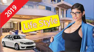 Pornhub star mia khalifa turned sports presenter reveals she still receives death. Mia Khalifa Lifestyle 2020 Net Worth Income Salary House Cars Youtube
