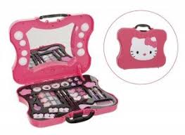 Coffret à maquillage pas cher. Choisir Une Valise A Maquillage En Janvier 2021