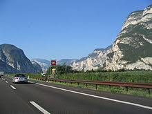 Nutzte per kutsche schon eine art passschnellstraße. Autostrada A22 Wikipedia