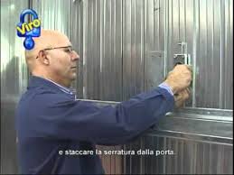 Sostituzione, riparazione, installazione e apertura di serrature per garage, box, case, negozi, serrande, basculanti, auto la chiave srl dal 1967 ci prendiamo cura della sicurezza di abitazioni, uffici, negozi, locali ecc… Serratura Corazzabile Per Porte Basculanti Youtube