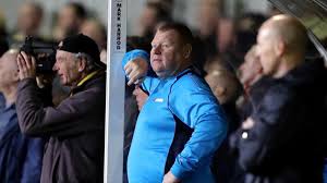 Sutton united substitute goalkeeper wayne shaw resigned on tuesday after he invited an investigation by the football association and gambling commission for eating a pie during a match. Fomer Sutton Goalkeeper Wayne Shaw Regrets Pie Eating Incident Eurosport