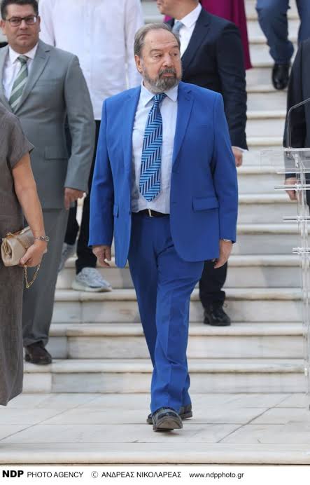 Δεξίωση στο Προεδρικό για τα 50 χρόνια από την αποκατάσταση της Δημοκρατίας... | Πολιτική Ειδήσεις