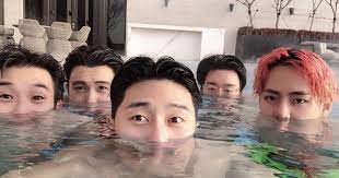 The story revolves around two police trainees who accidentally witnessed a kidnapping and took it upon themselves to track the criminals down. Park Seo Joon Bts S V Park Hyung Sik And More Gather Together For A Pool Party