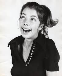 Jeanne Devries's Instagram, Twitter & Facebook