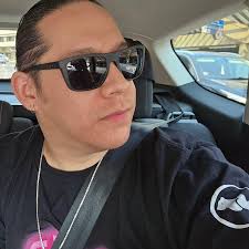 sean beaver (@seanbeaver) • Instagram photos and videos