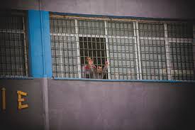 Și cine va răspunde vreodată, cu adevărat, pentru cei 837 deținuți morți în ultimii opt ani, în penitenciarele din românia?? mihail robert şi moraru florin, doi cetăţeni care se află în detenţie la penitenciarul rahova, au trimis o scrisoare deschisă către parlament, guvern şi preşedinţie, în care. DeÈinuÈi Din Penitenciarul Rahova Mi Au ArÄtat De Ce OrdonanÈele Lui Dragnea Nu S Pentru Ei