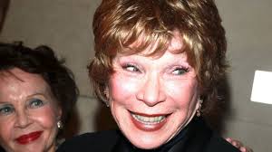 Shirley MacLaine, la actriz que cree en la reencarnación