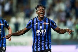 He currently plays as a striker in serie a for club. Duvan Zapata S Shining Success With Atalanta Shows That Patience Pays Forza Italian Football