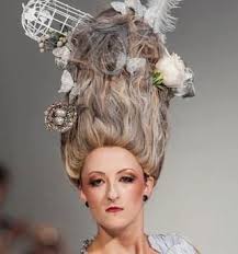 Pin By Krista Gavira On Maria Antioneta Marie Antoinette Wig Marie Antoinette Wigs