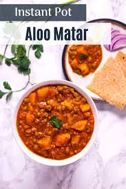 Aloo Matar Recipe Punjabi Style Aloo Matar Gravy Recipe In 2020 Matar Recipe Veg Curry Curry Recipes