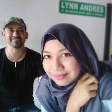 Lynn Razali Property Agent