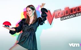 Since her eurovision performance, laura recorded voices for the flemish version of two huge animation movies. Laura Tesoro Sneert Naar Coaches Van The Voice Ze Horen Het Niet Eens Nieuws365