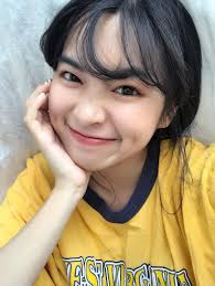 Họ cùng nhau đi học, cùng trải qua quãng đời áo trắng ngây thơ vụng dại với những cảm xúc bồi hồi của tuổi thiếu niên. Ä'á»— Khanh Van Tra Long Ä'ong Máº¯t Biáº¿c Xinh Trong Sang Máº¯t Biáº¿c Máº¯t Diá»…n Vien