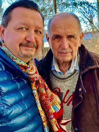 With much sadness I have to let you know that my deeply beloved father has  passed away today. It was so difficult for him after my mother died, I hope  they are