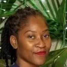 Babysitter en or à Le Marin 97290