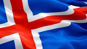 La primera bandera nacional de islandia fue una cruz blanca sobre un fondo azul profundo. Shutterstock