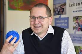 Wie Menschen mit geistiger Behinderung Sterbende begleiten können