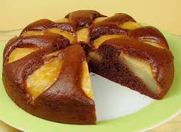Un Gateau Delicieux Pret En Quelques Minutes A Base De Poire Et De Chocolat Le Chocolat Et Les Poires Recette Gateau Poire Poire Au Chocolat Gateau Au Poire