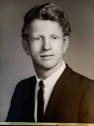 Marlin Esh's Instagram, Twitter & Facebook