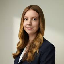 It was an honour to compete at this year's Laskin Moot with my incredible… 